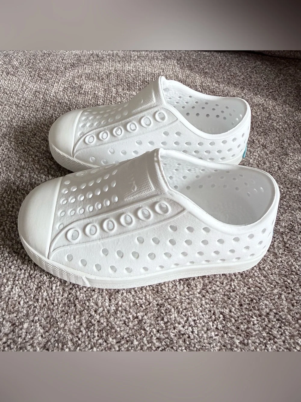 Native Jefferson White Slip On Water Shoes Toddler C5 Unisex Lightweight